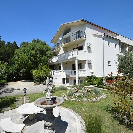 Apartments Nina Стариград-Пакленица Екстериор снимка