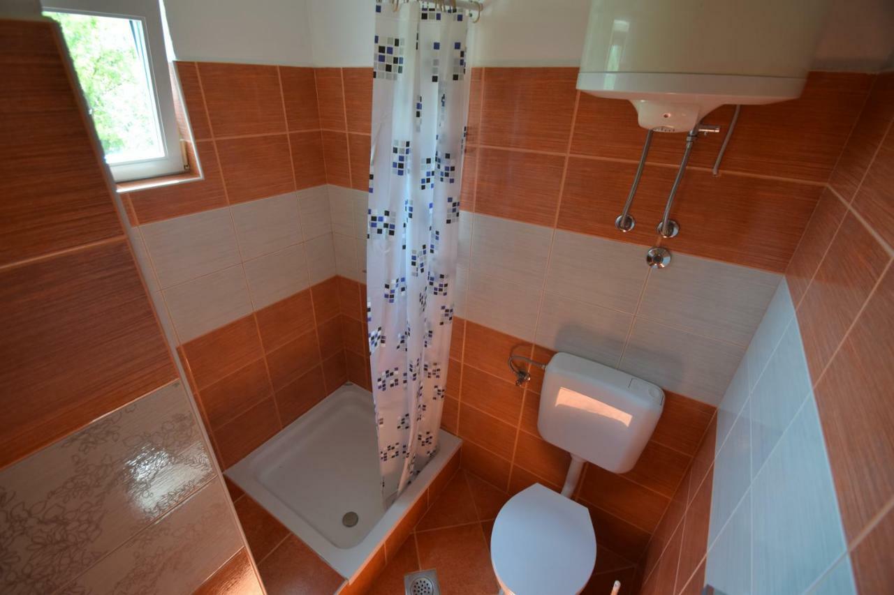 Apartments Nina Стариград-Пакленица Екстериор снимка