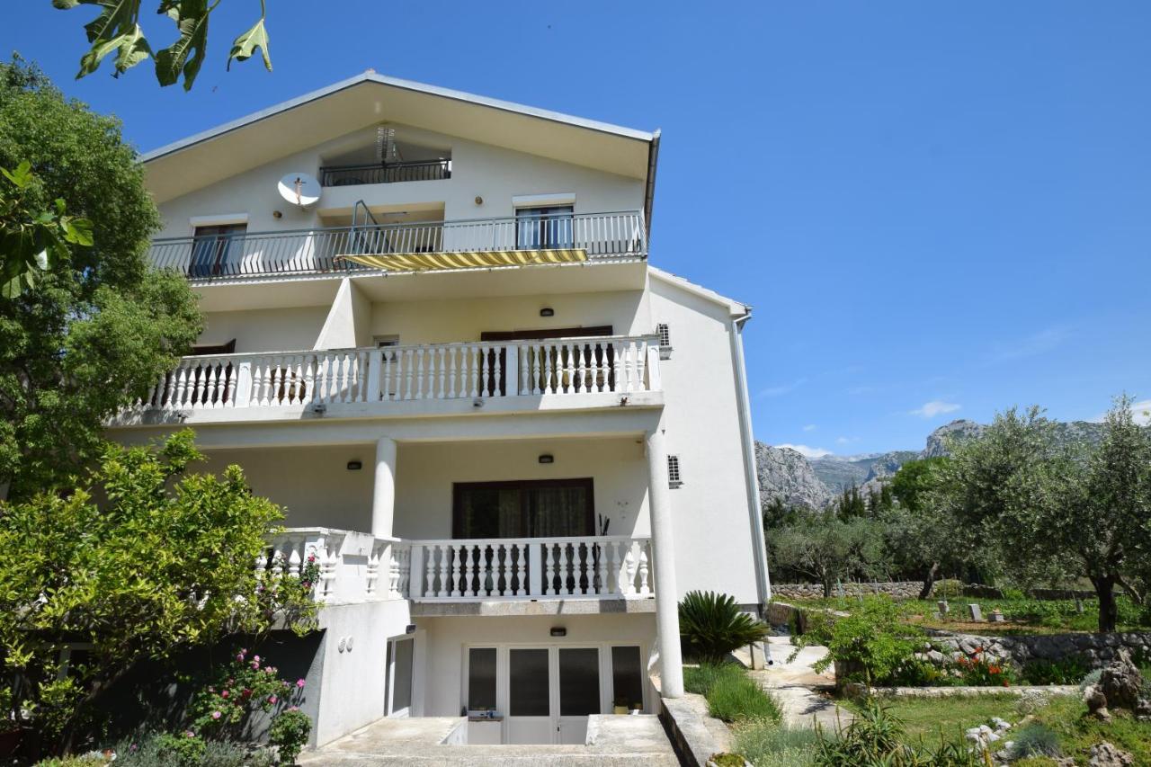 Apartments Nina Стариград-Пакленица Екстериор снимка
